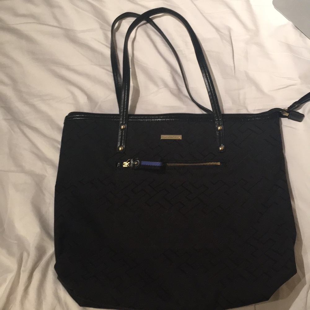 Tommy Hilfiger bag